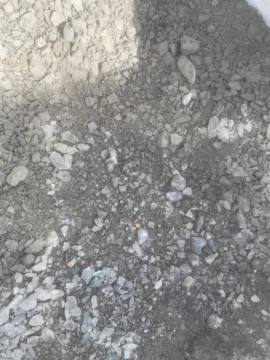 Gravel - Image 4