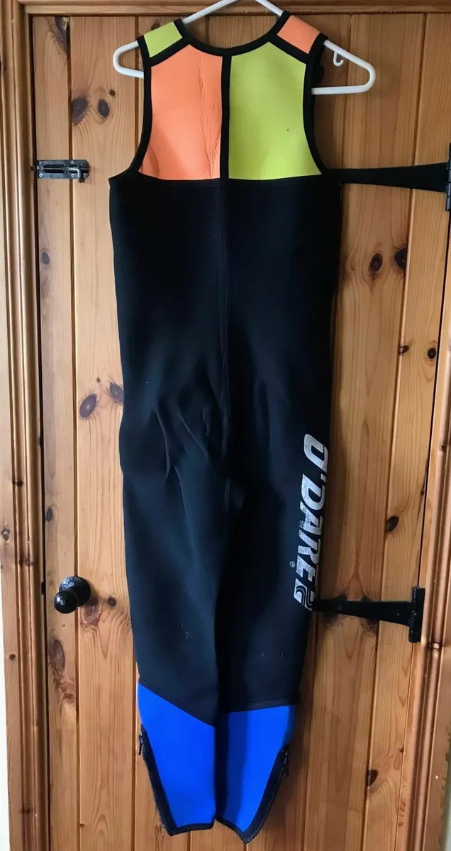 NEW Sleeveless wetsuit - Image 2