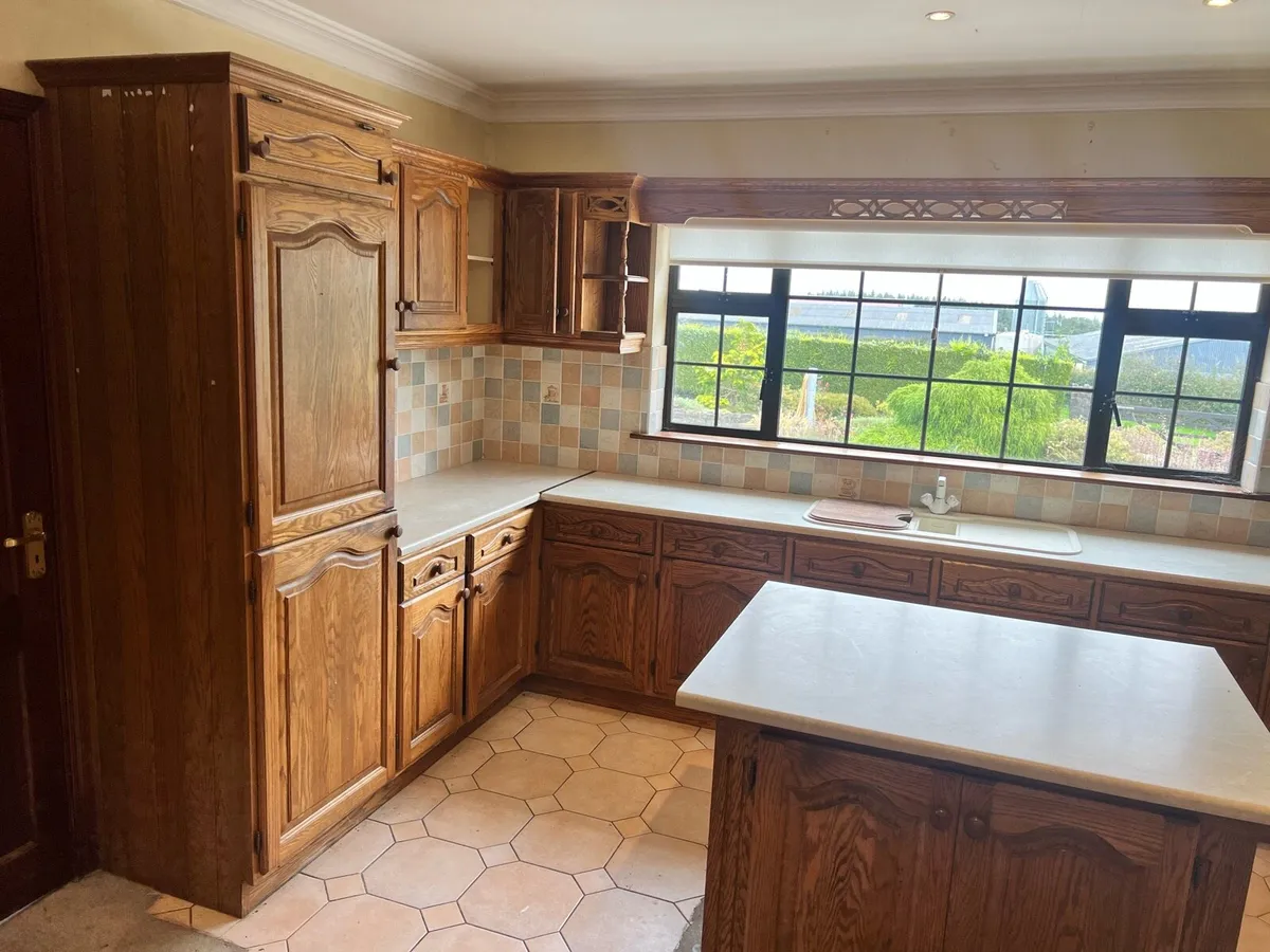 Kitchen, utility, cooker and island - Image 2