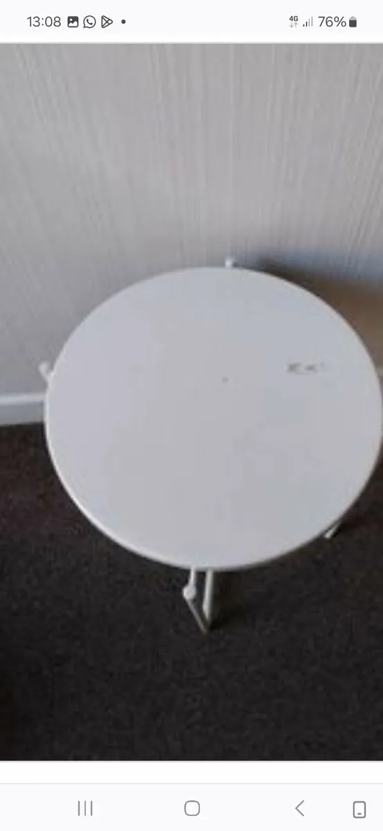 Small metal sode table