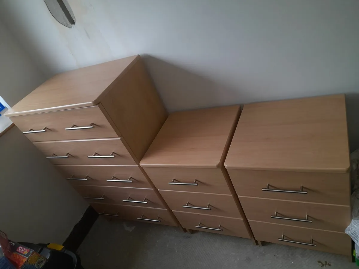 Chest of drawers + two bed side lockers €40 ono - Image 2