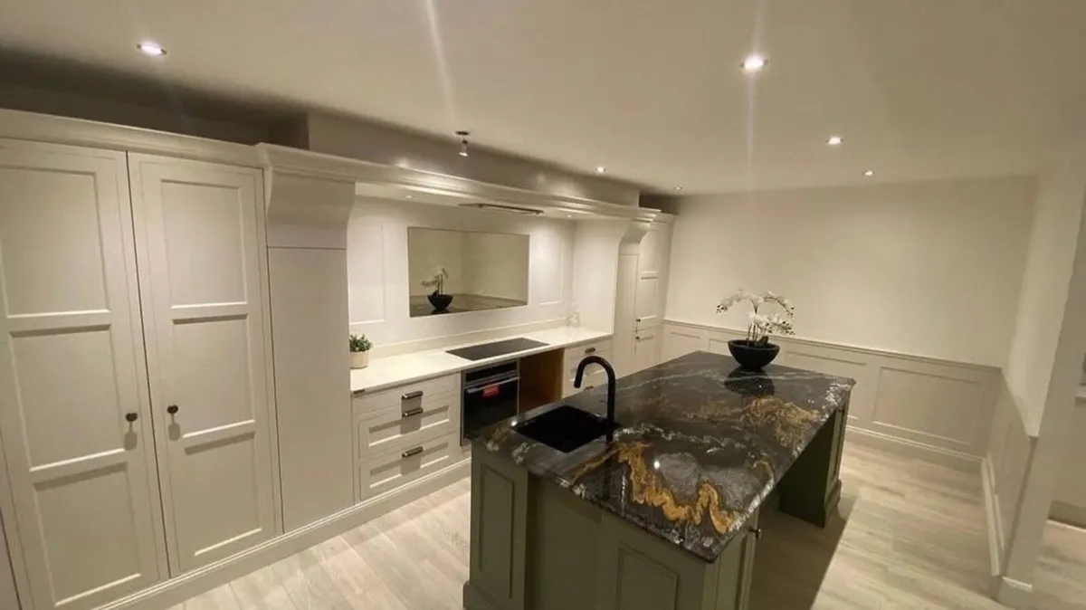 Ex display kitchens - Image 2