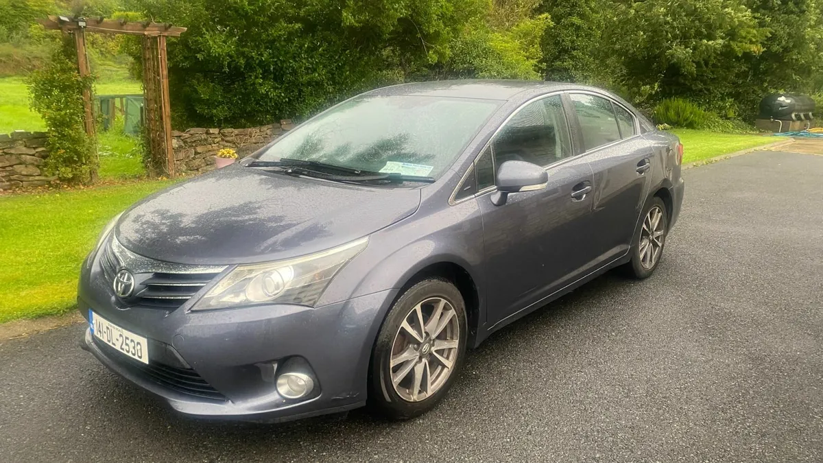 Toyota Avensis 2014 - Image 1