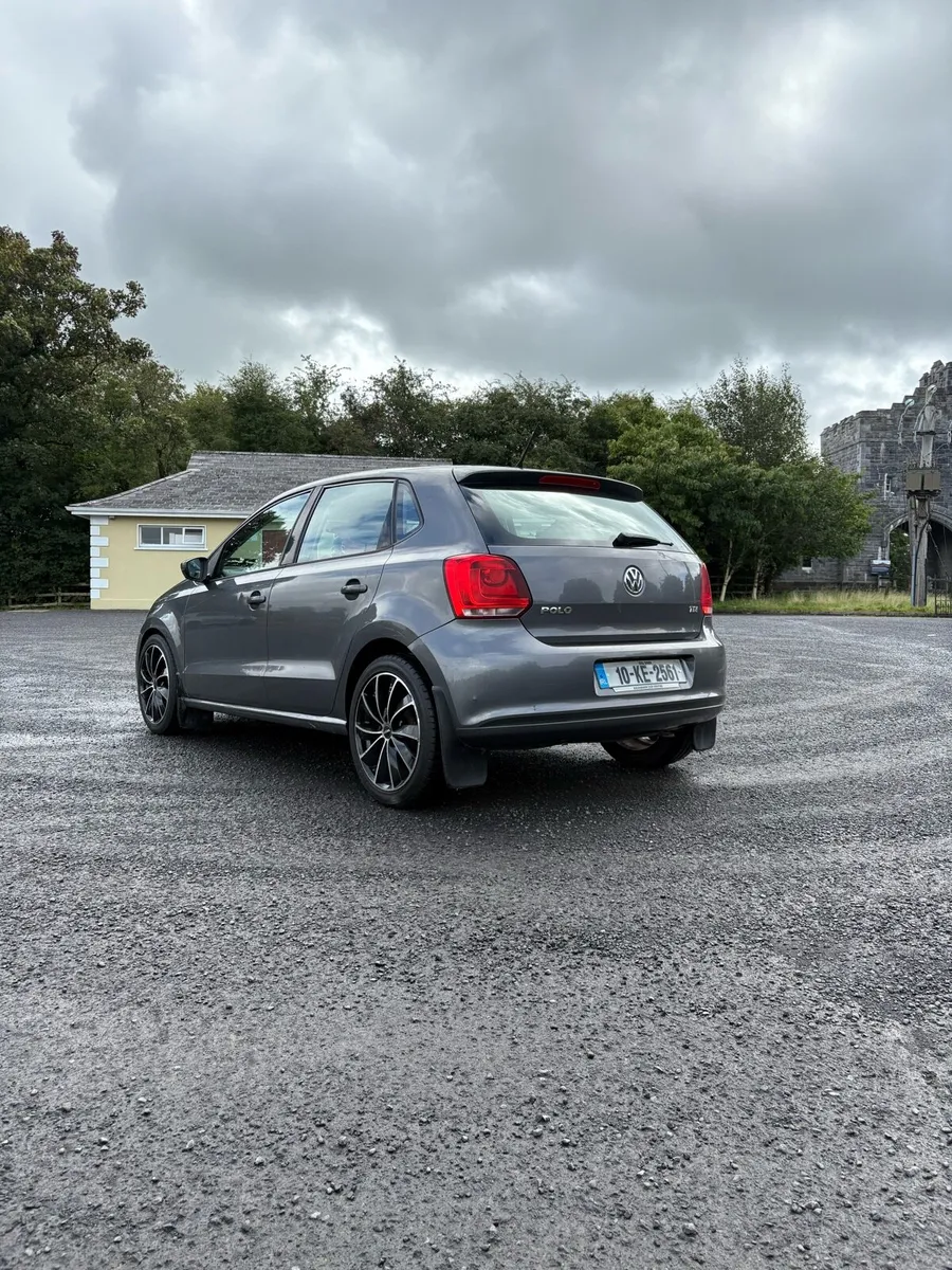2010 VW Polo 1.6 TDI 75 BHP - Image 3