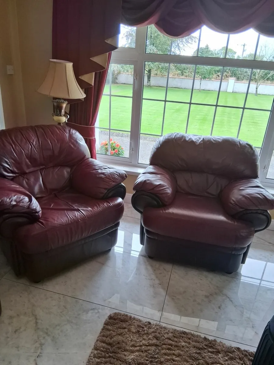 sofa - Image 1