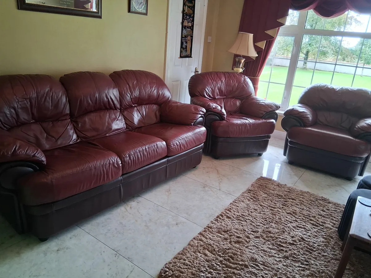 sofa - Image 2