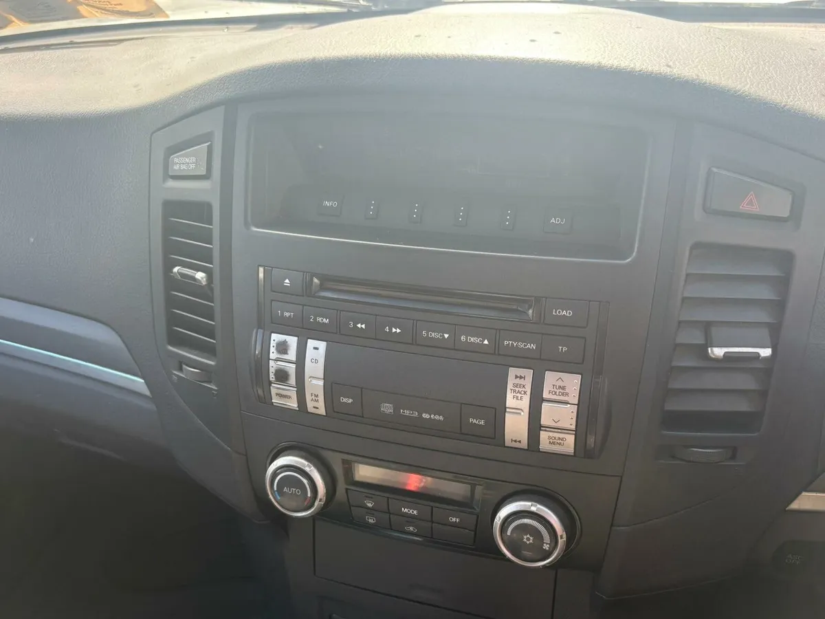 08 MITSUBISHI PAJERO LWB TAX & TEST - Image 4