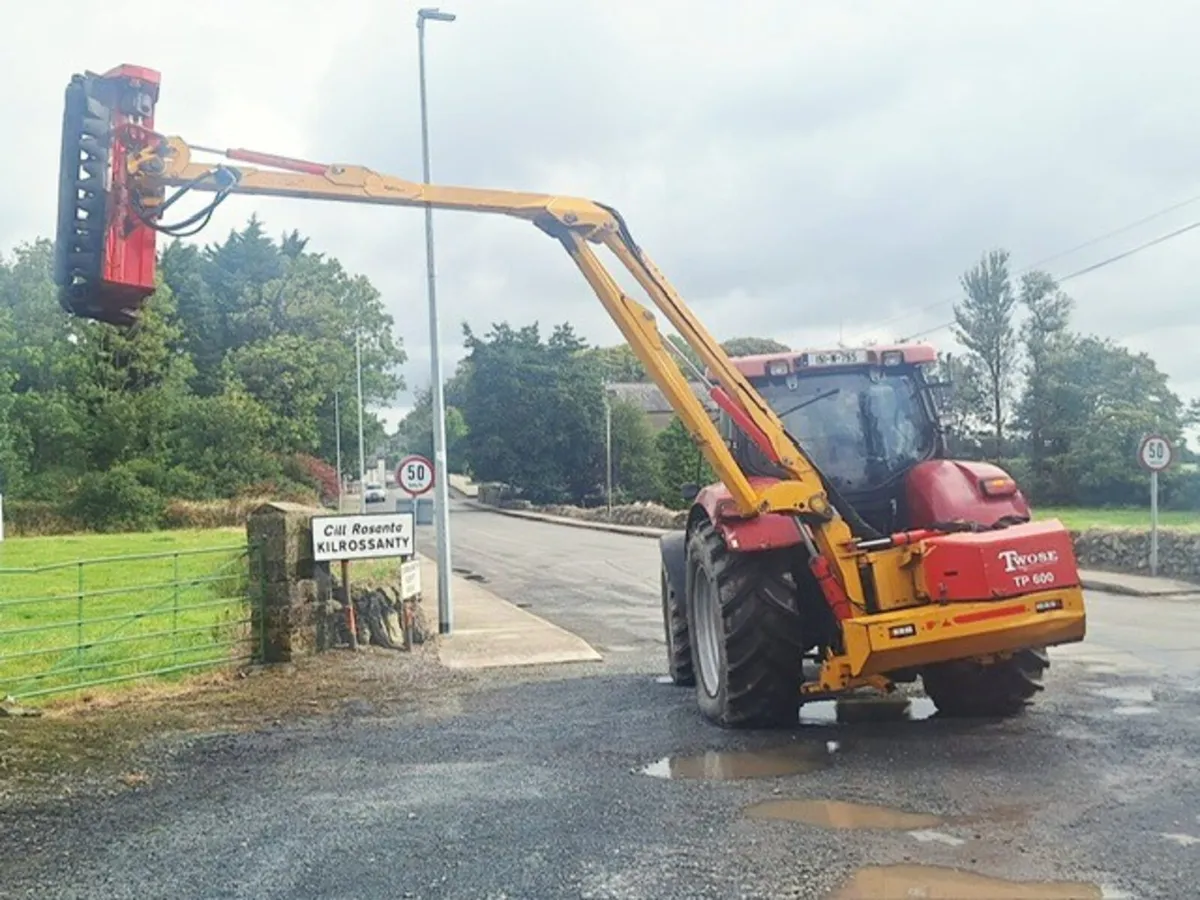 2011 Twose TP600 LP Hedge Cutter - Image 1