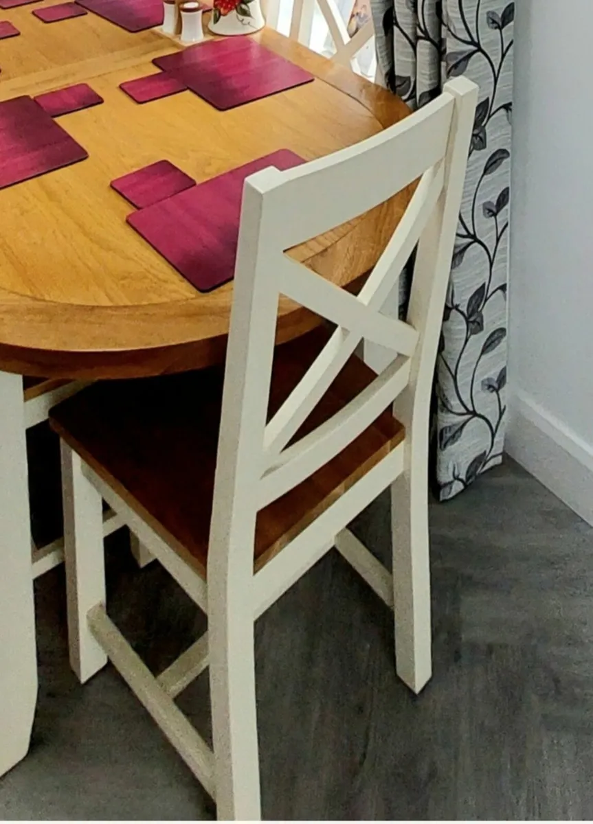 Dining chairs - Image 1