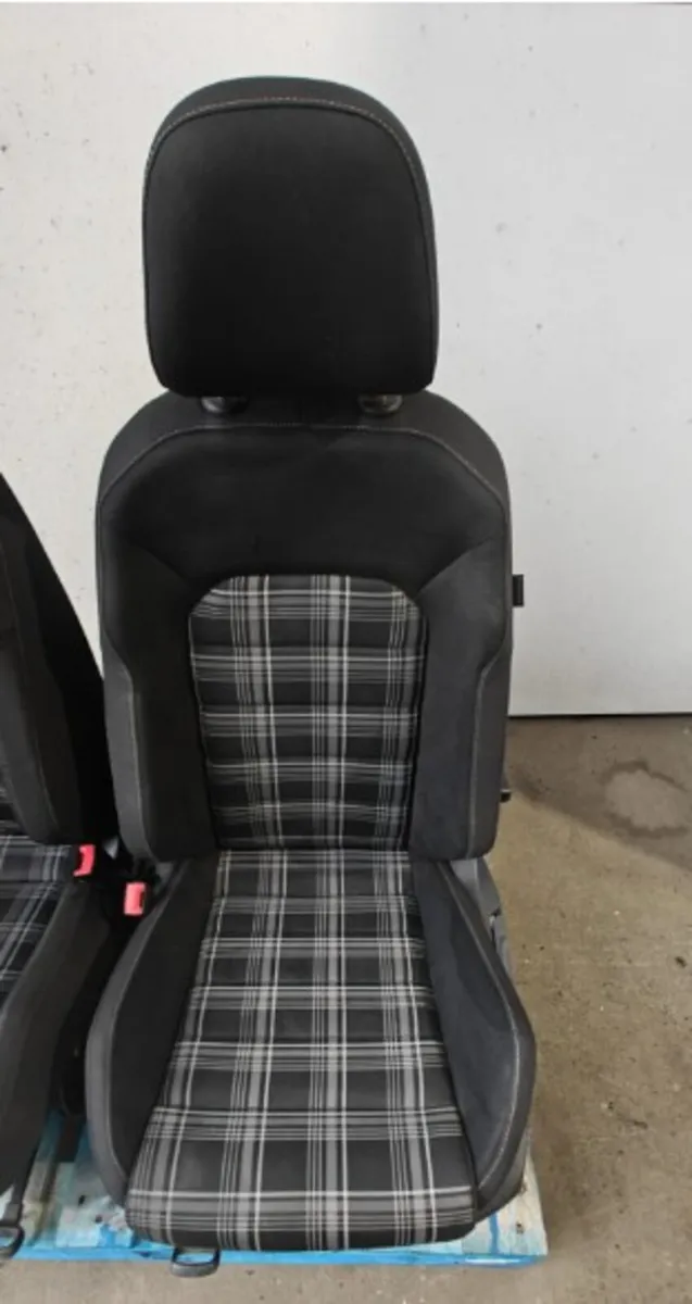 2015 VW Golf GTD Bluemotion 5 Door Seats/Interior - Image 2