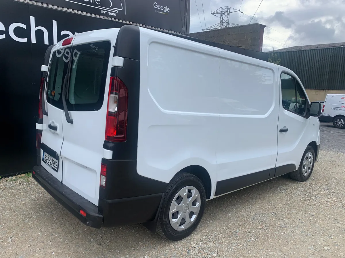 RENAULT TRAFIC 2.0 DCI 120 PS BUSINESS SL28 - Image 3