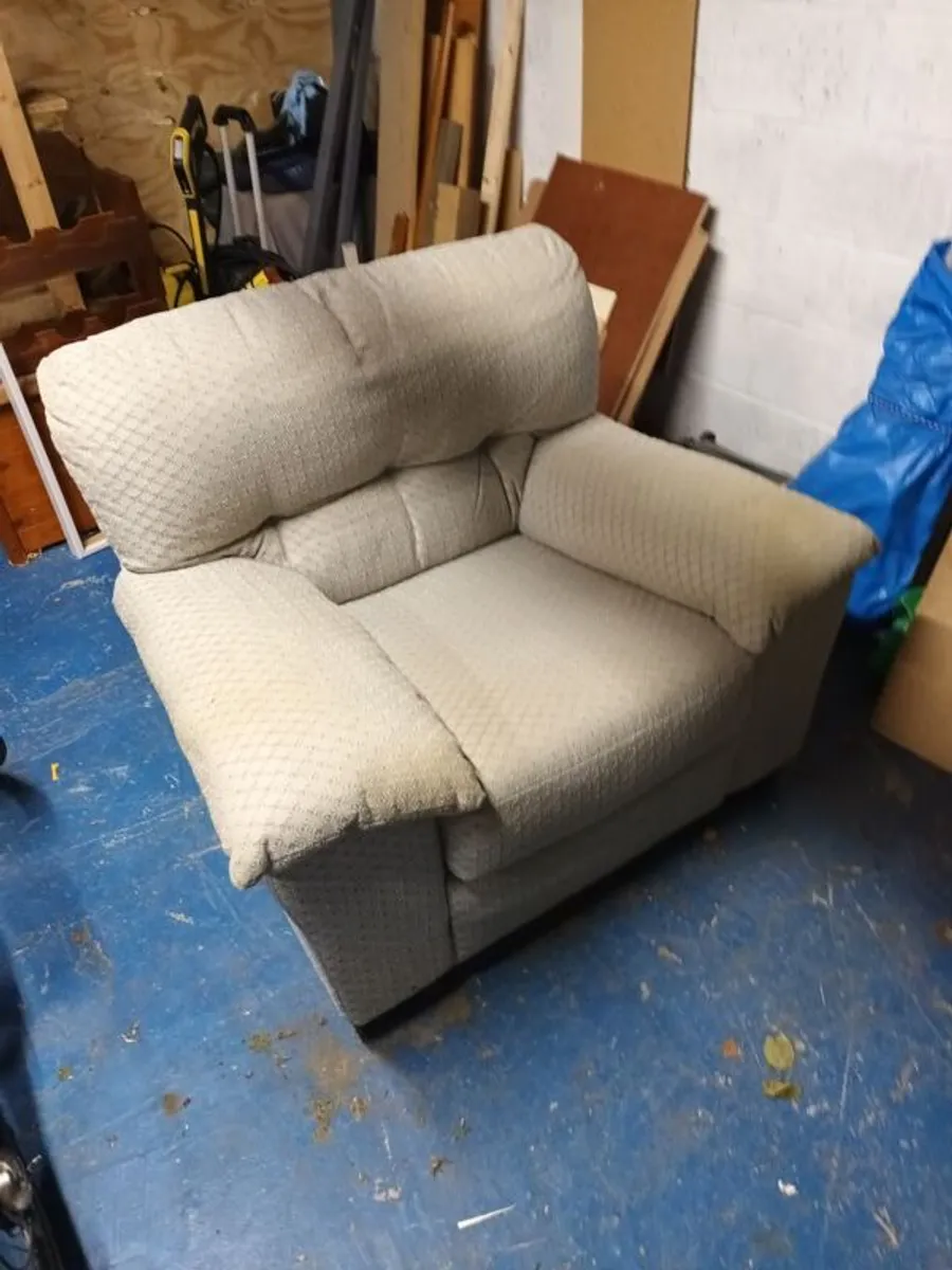 armchair - Image 1
