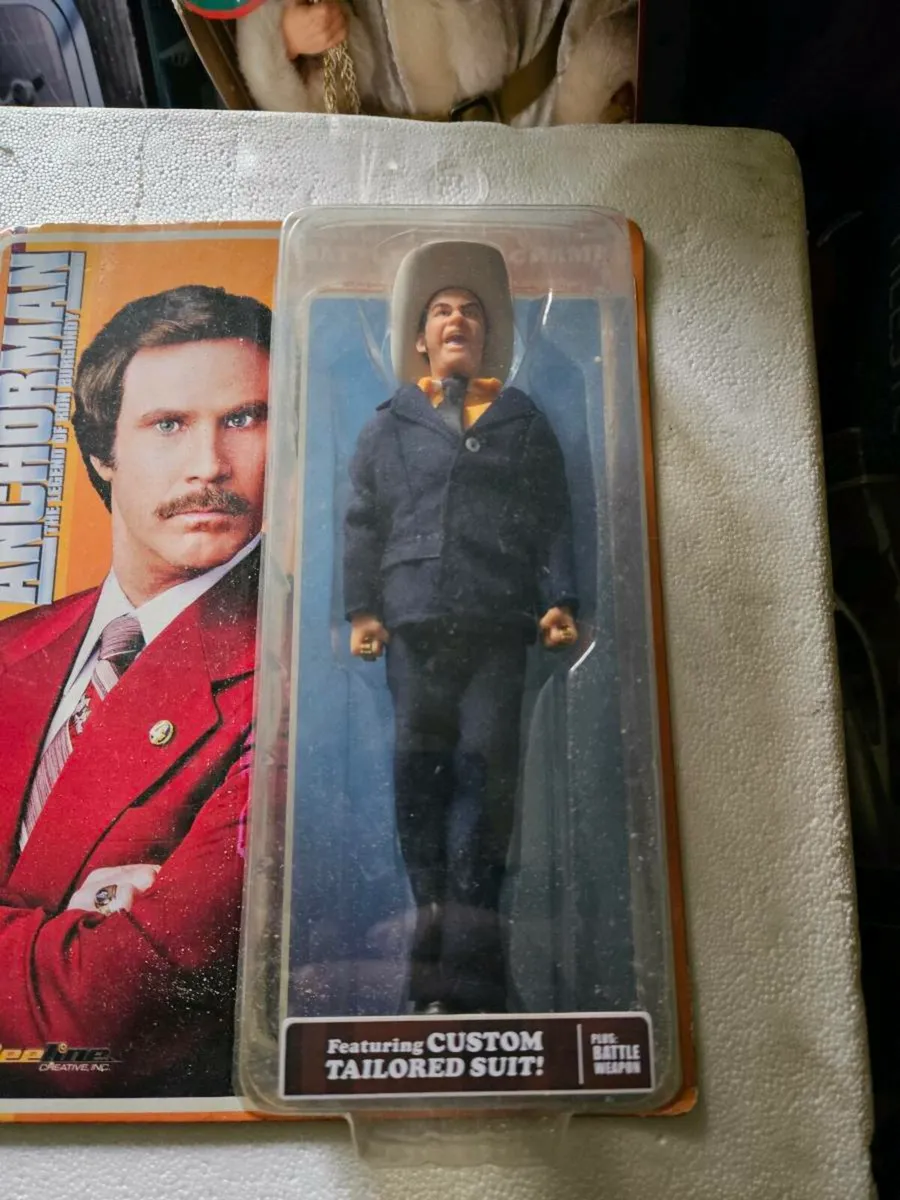The Legend of Ron Burgandy Anchorman - Image 2