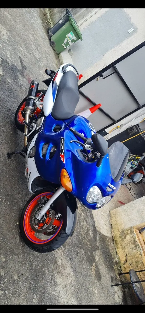 Suzuki Gsxf600 - Image 1