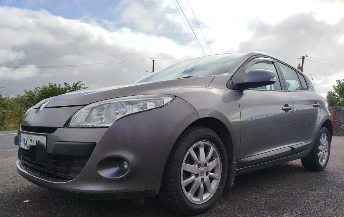 Renault Megane 2011 - Image 2