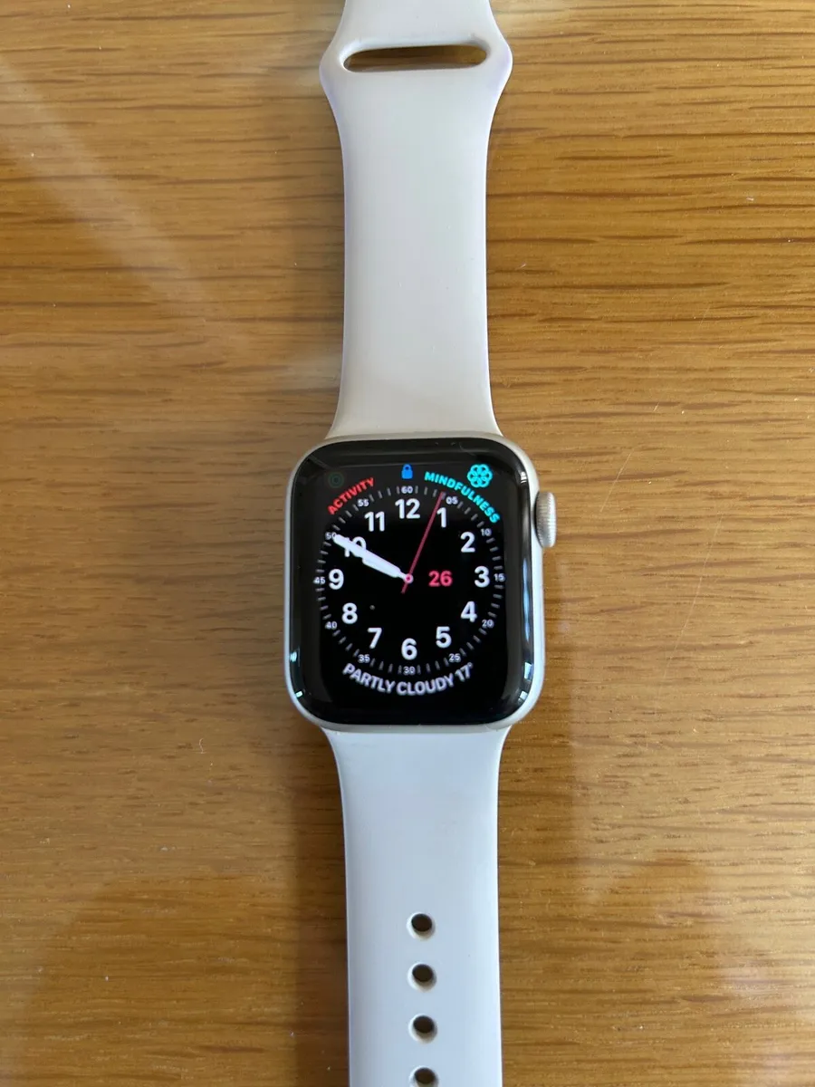 Apple Watch SE  Gen 2 - Image 1