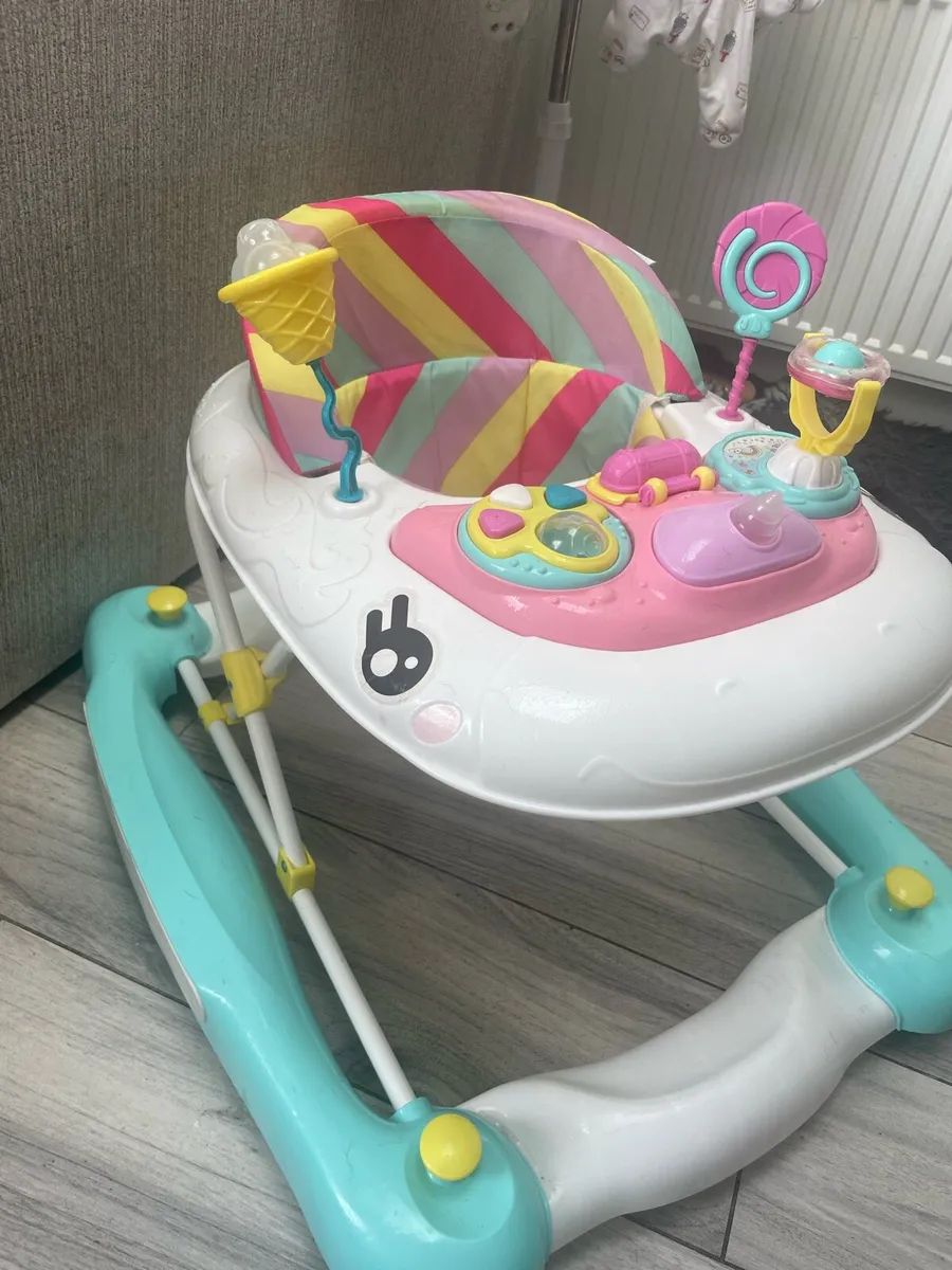 Baby walker - Image 1