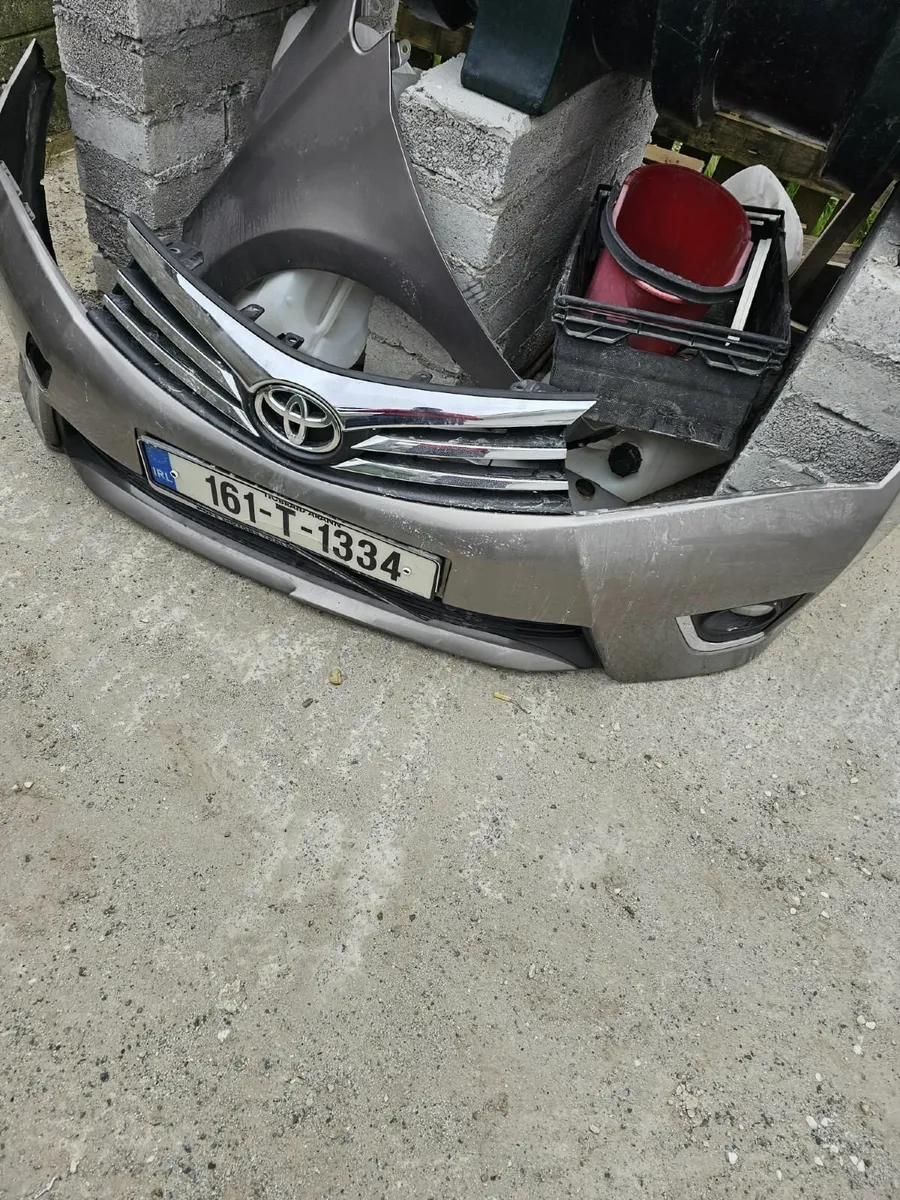 Toyota Corolla parts 2016 - Image 1