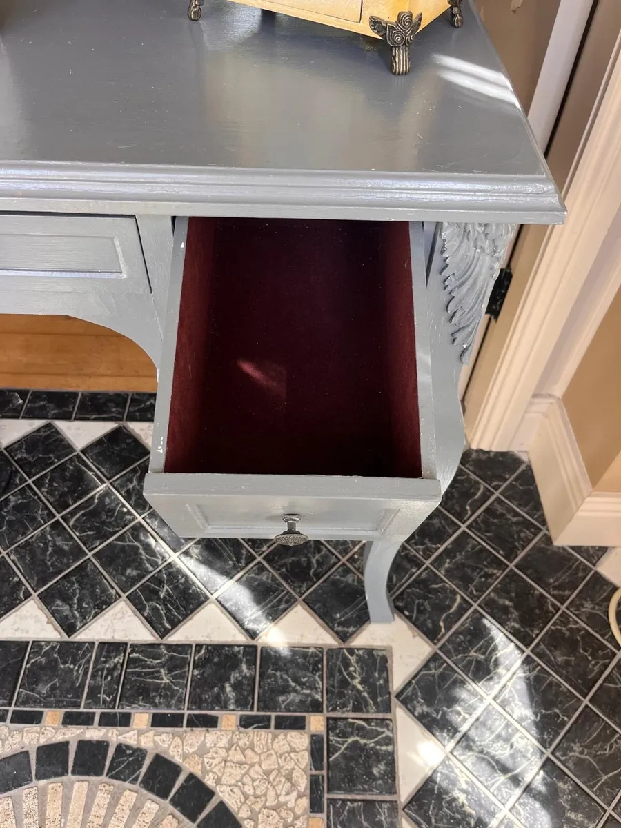 Hall table - Image 3