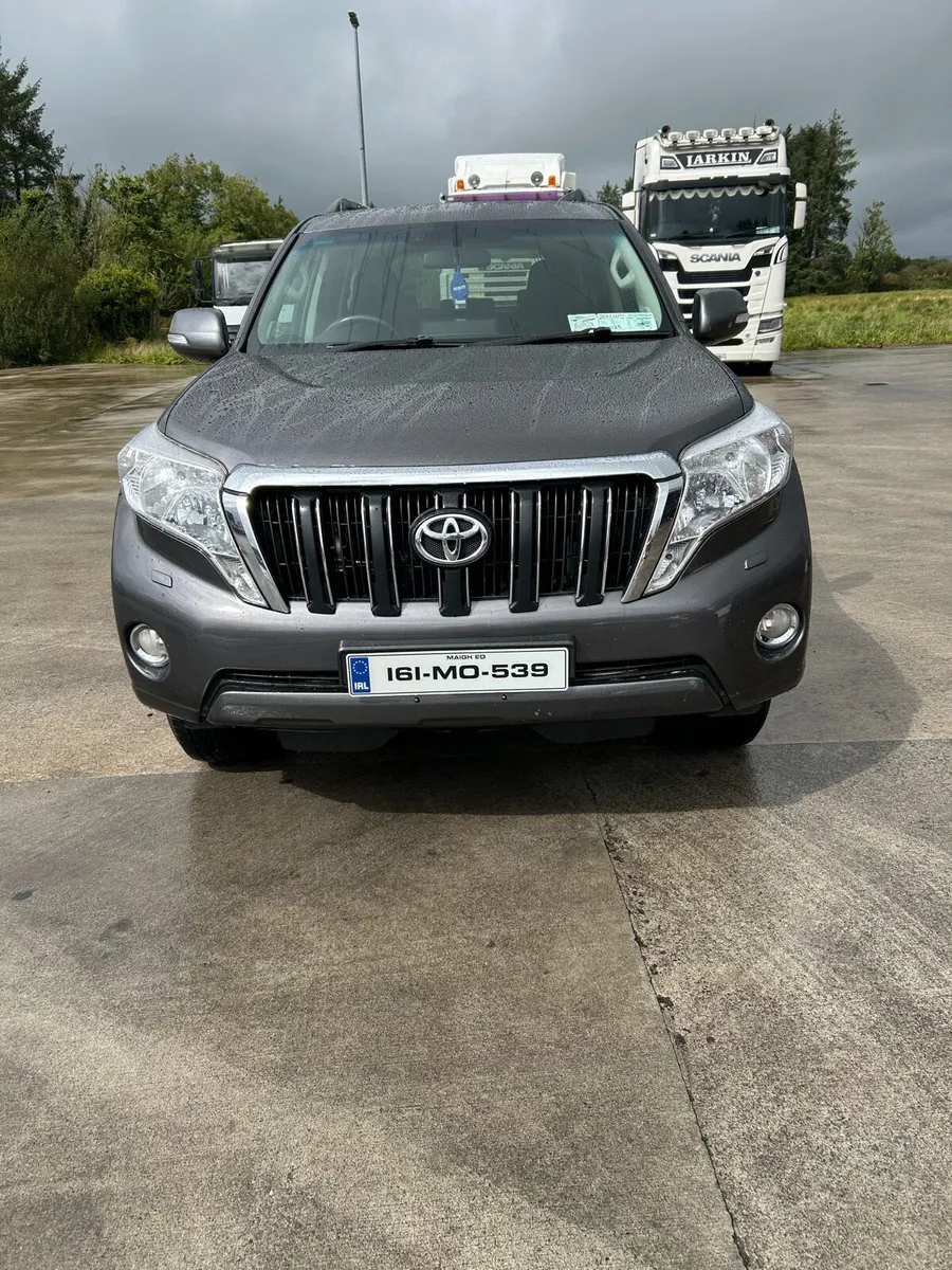 2016 Toyota Land Cruiser Business auto - Image 2