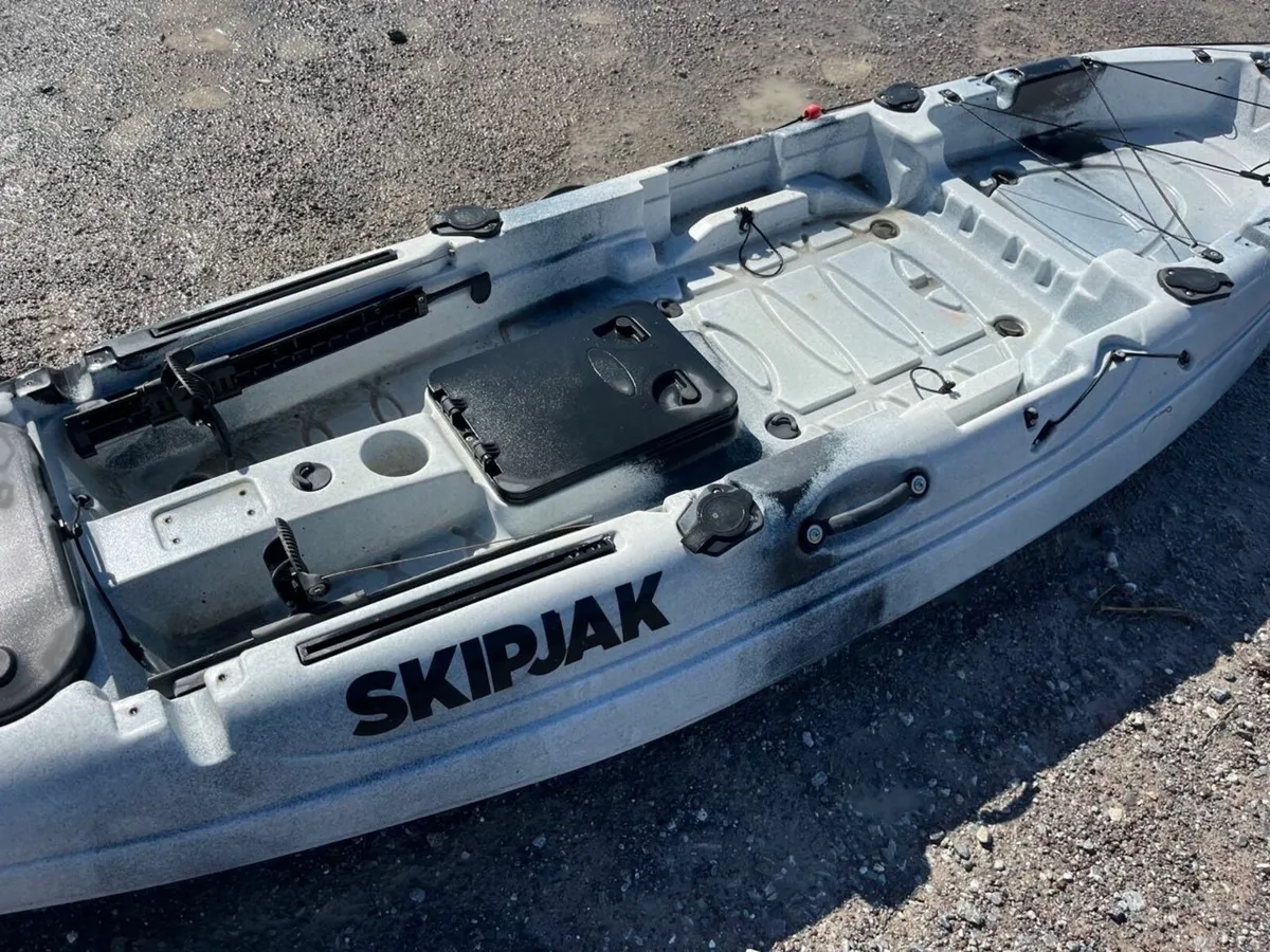 The SkipJak FishJak 10 - Deluxe 10ft Kayak - Image 1