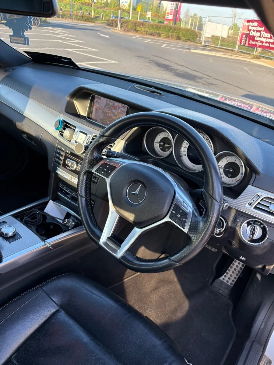 Mercedes-Benz E-Class 2015 - Image 4