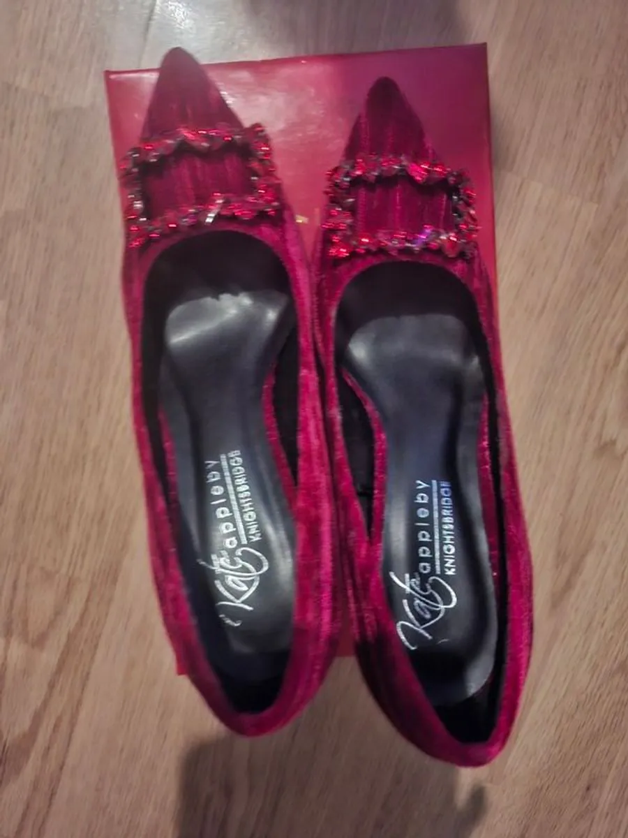 Mid heel shoes - Image 1