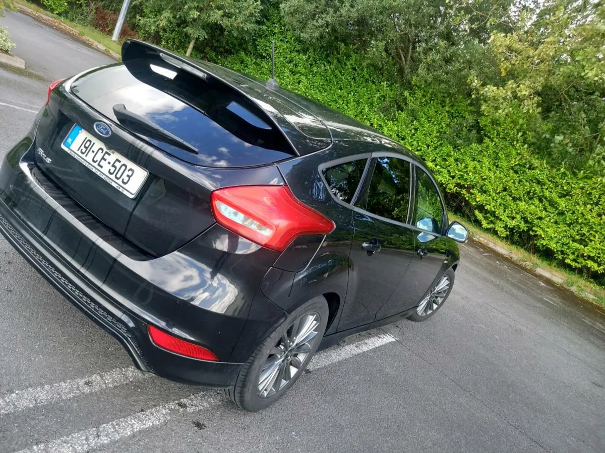 Car - Image 1