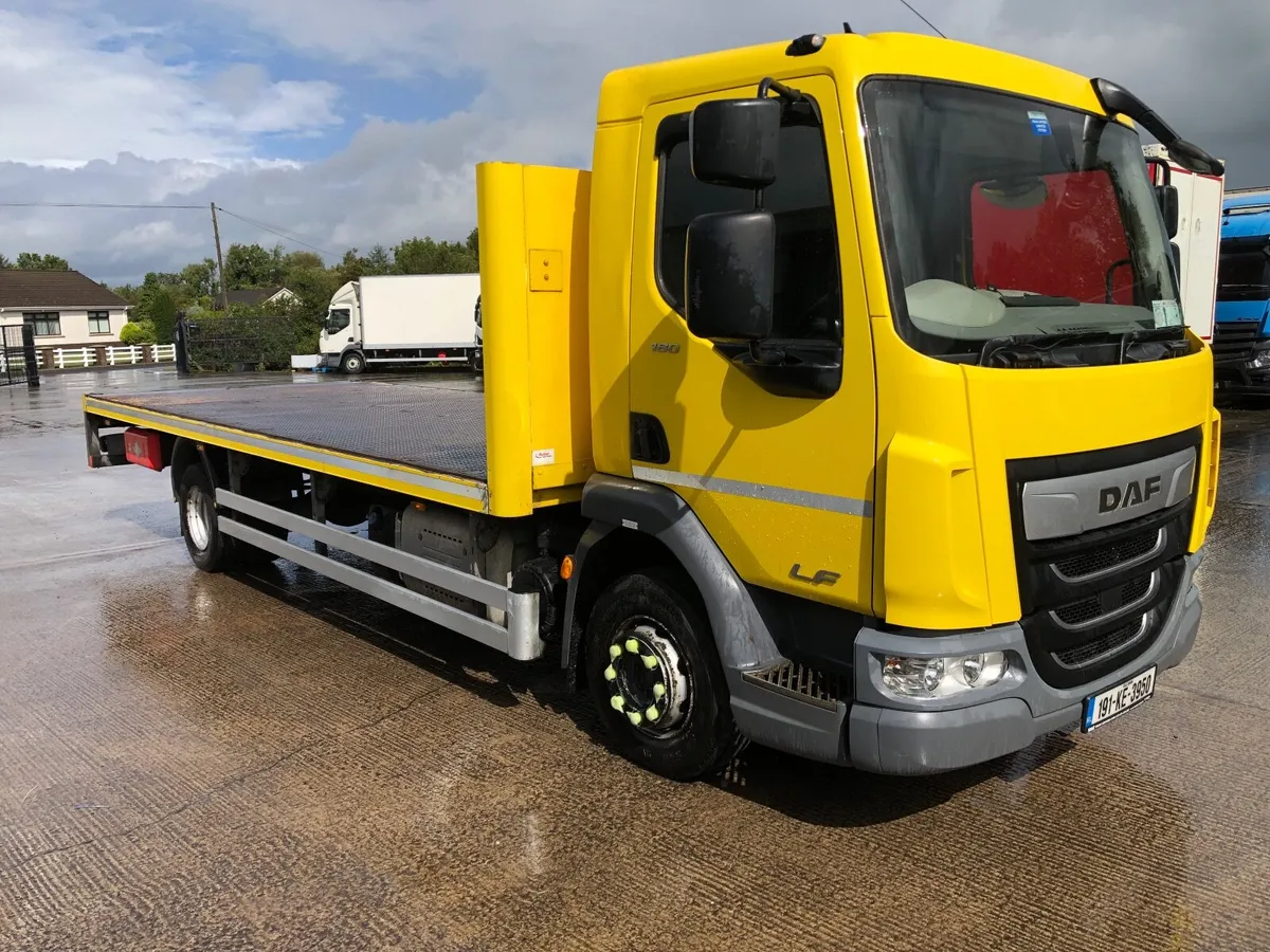 2019 Daf LF 45 180 12 Ton 8 stud 20 ft flat - Image 1