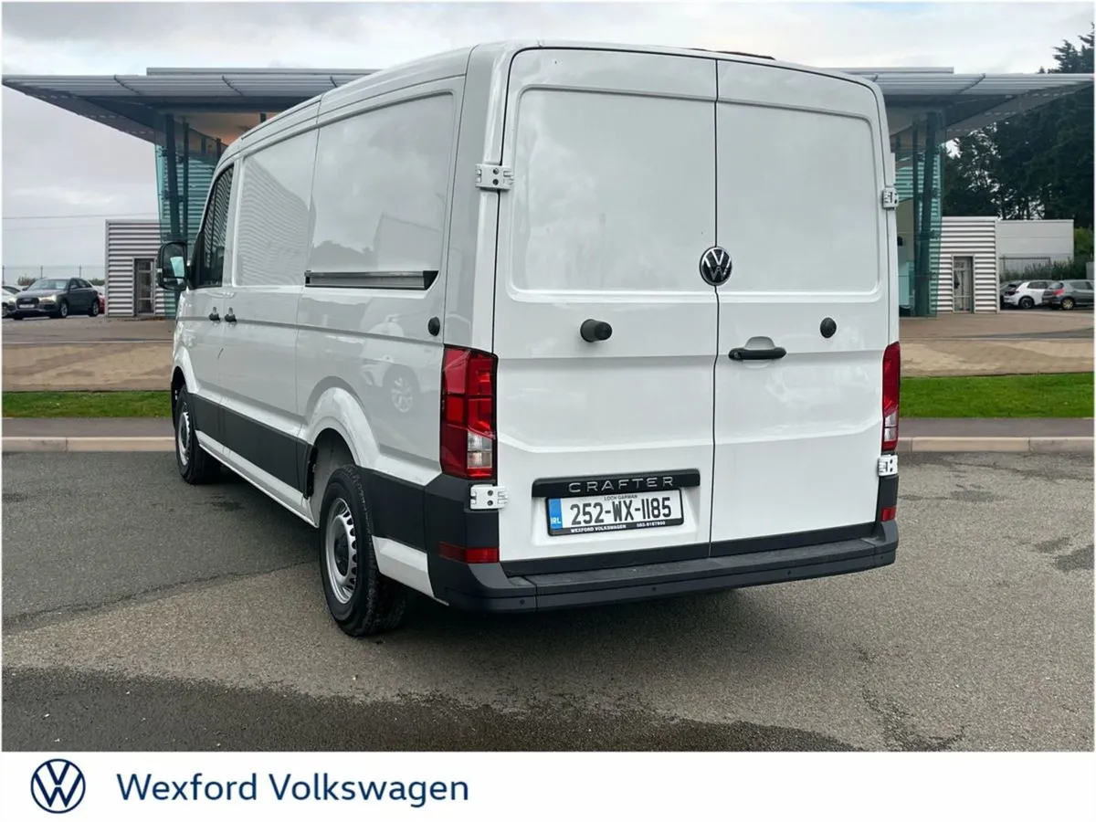 Volkswagen Crafter Trendline 30 MWB 140BHP Manual - Image 4