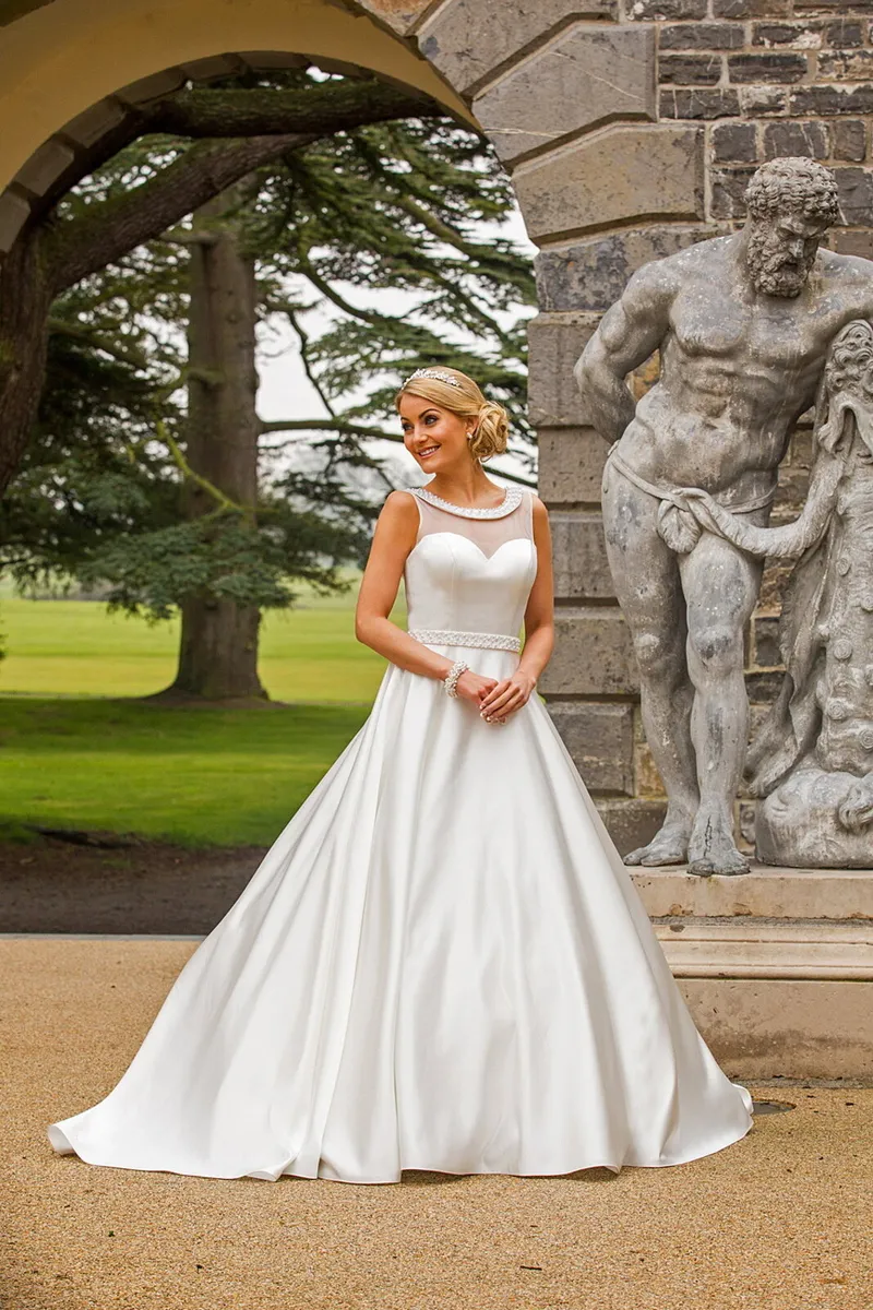 Special Day Wedding Dress - Image 1