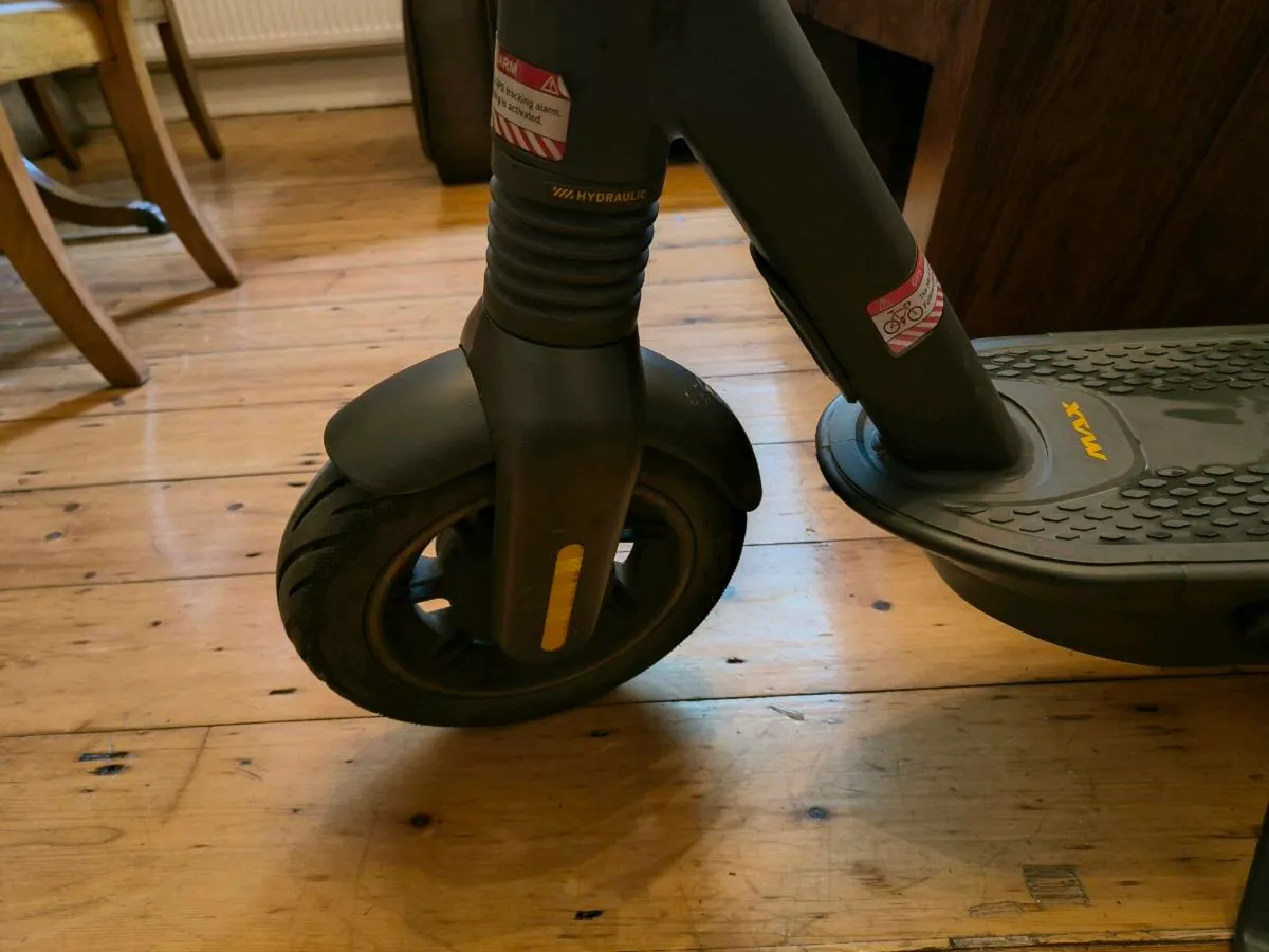 Ninebot Max G2 Electric Scooter - Image 4