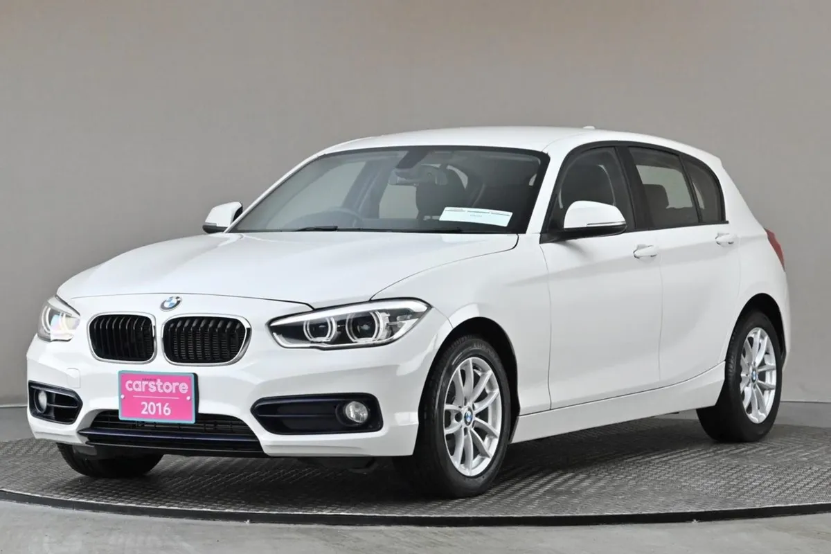 BMW 1 Series 118i Auto  reverse Cam rear Parking - Image 3