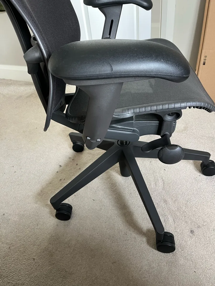 Herman Miller Mirra 2 - Image 2