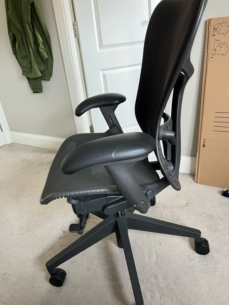 Herman Miller Mirra 2 - Image 3