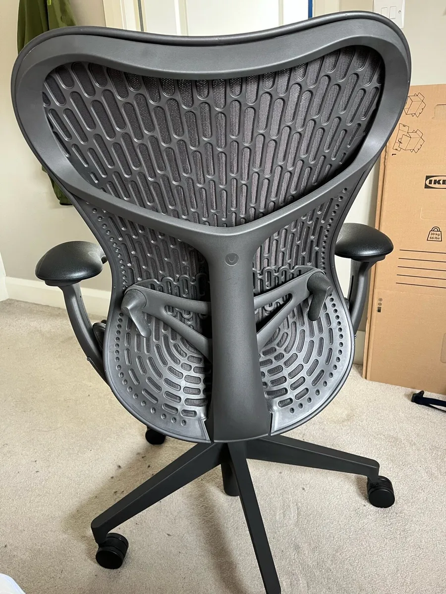 Herman Miller Mirra 2 - Image 4