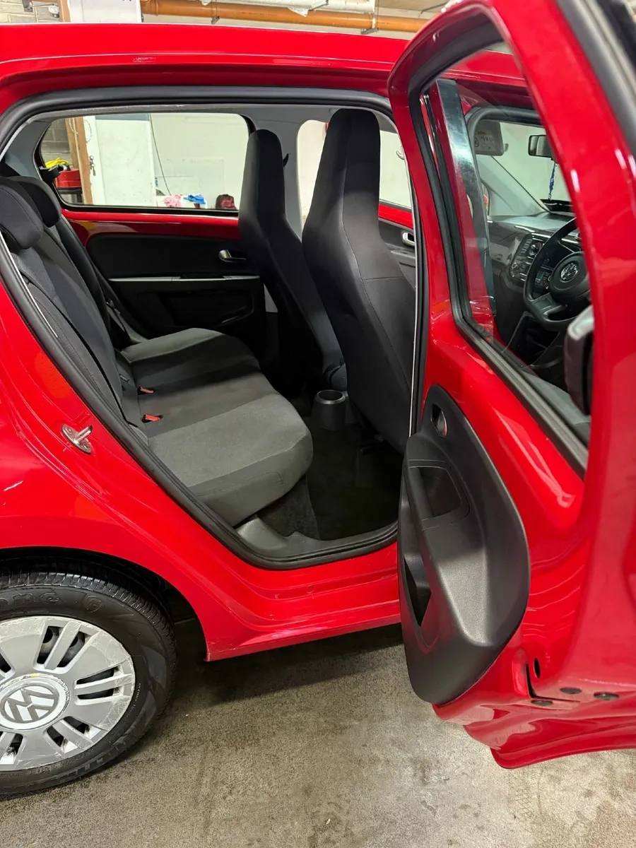 Volkswagen up! 2016 - Image 4