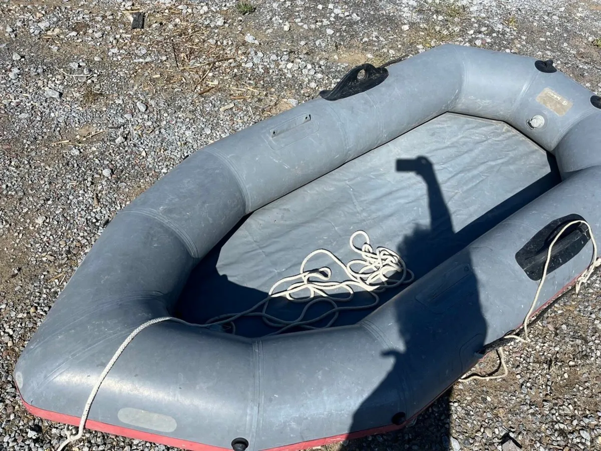 Two Avon inflatable dinghies - Image 1