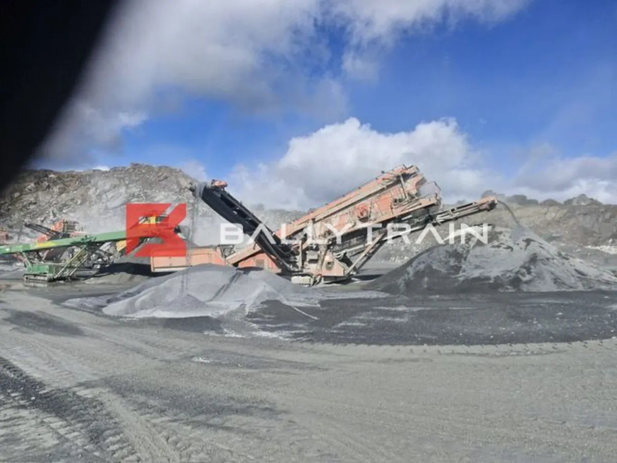 Terex Finlay 694 3 Deck Screener - Image 1