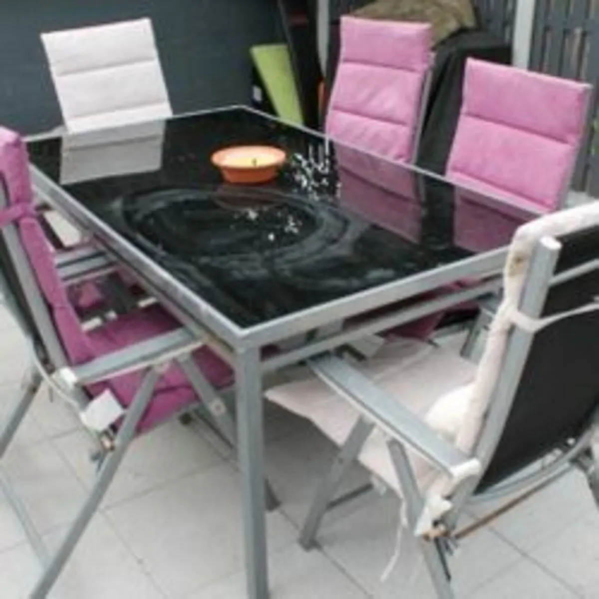 Stylish Garden Table and Chairs - Image 1