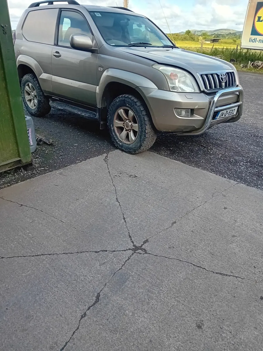 Toyota Land Cruiser 2004 - Image 1