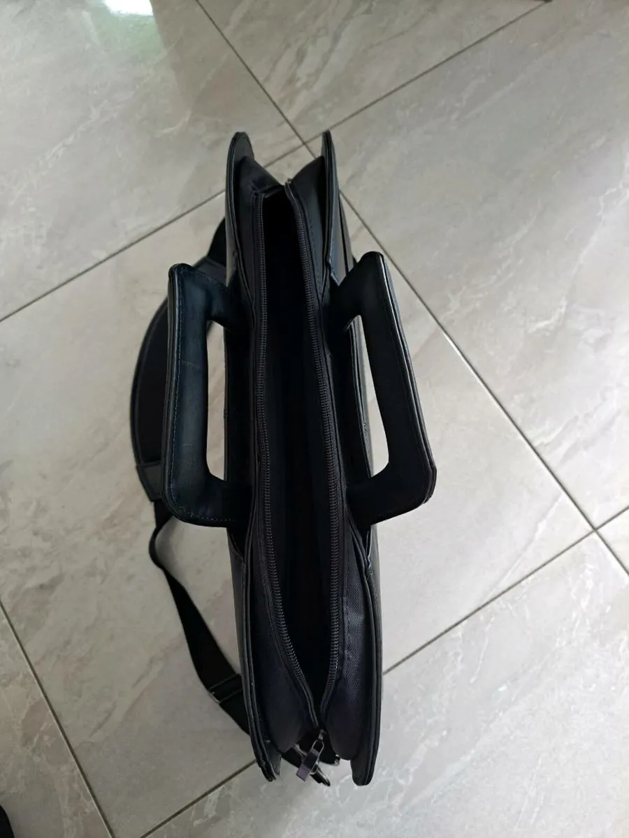 Laptop bags - Image 3