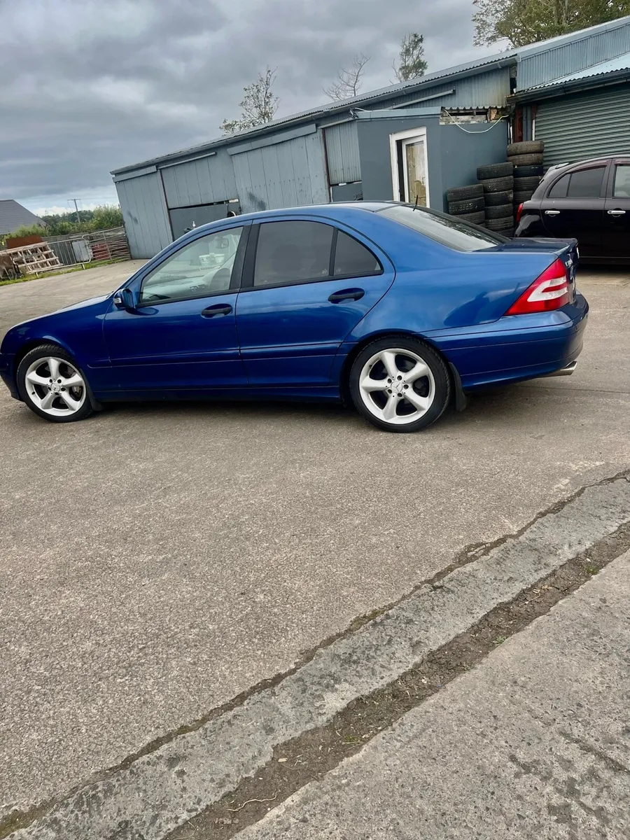 Mercedes C180 automatic - Image 4