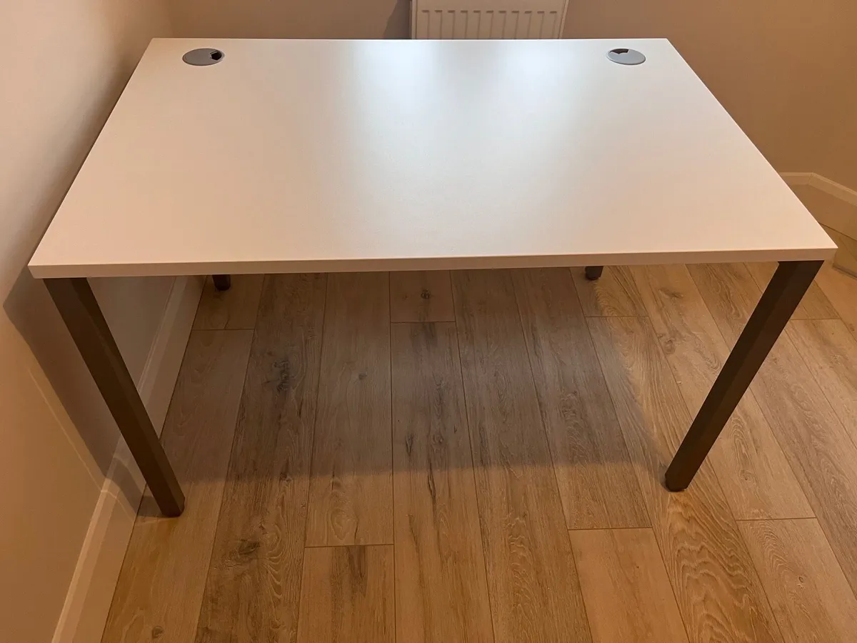 Office Desk - Image 1
