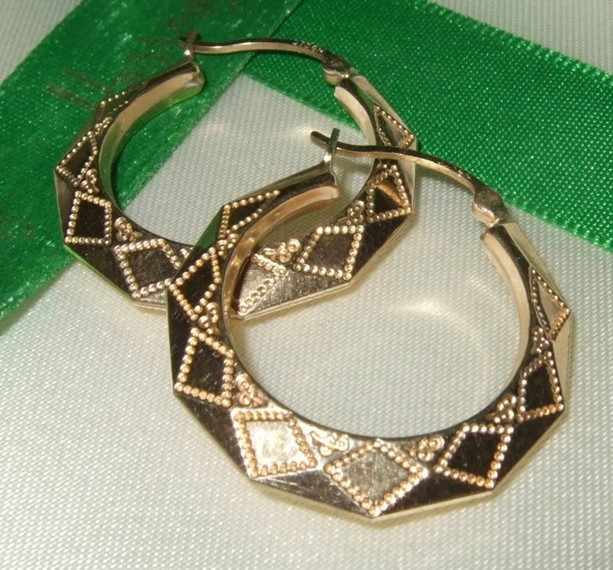 Vintage 9ct Gold Harlequin Diamond Hoops - Image 4