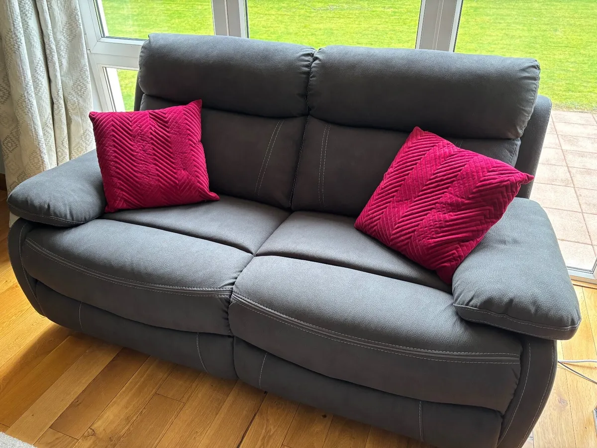 Recliner Sofa - Image 3