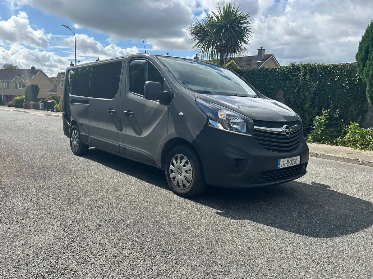 2017 Opel vivaro 9 seater - Image 1