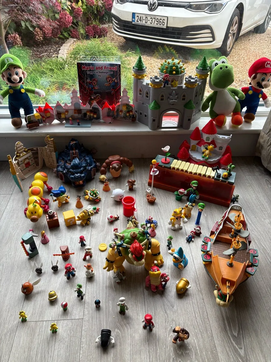 Mario Toy Bundle - Image 1