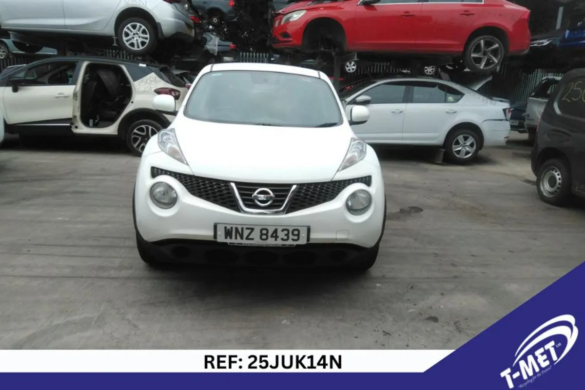 2013 NISSAN JUKE BREAKING FOR PARTS - Image 1