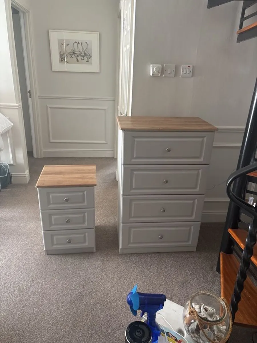Chest of drawers & Side Locker - Image 1